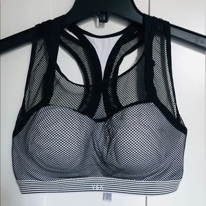 Victoria’s Secret Mesh Sports Bra 32D
